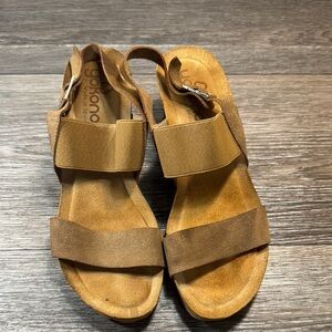 Yokono Brown Leather Sandals woman’s 7 (b149)